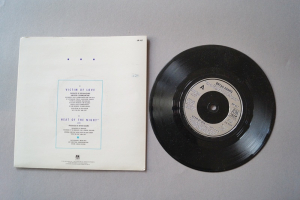 Bryan Adams Victim of Love (Vinyl Single 7inch)