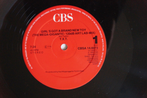 T.X.T. Girl´s got a Brand New Toy (Vinyl Maxi Single)