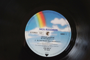 Arthur Barrow / Thelma Houston In the Mood / Moonlight Serenade (Vinyl Maxi Single)