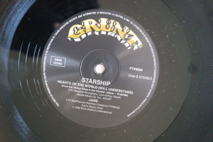 Starship Sara (Vinyl Maxi Single)