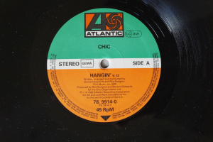 Chic Hangin (Vinyl Maxi Single)