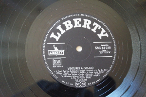 Ventures Á go-go (Vinyl LP)