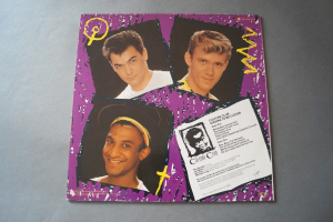 Culture Club Kissing to be clever (Vinyl LP)
